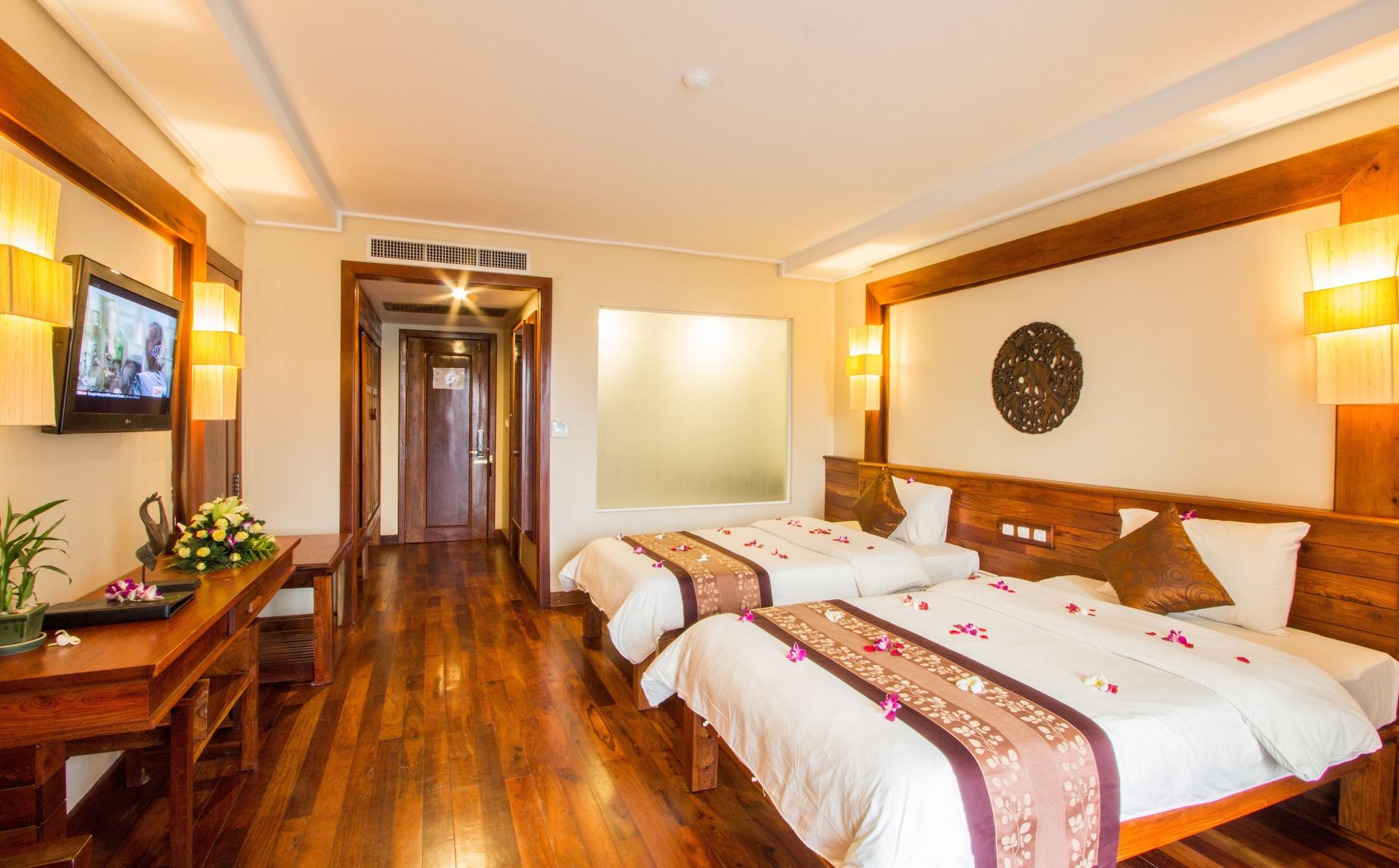 Royal Empire Premium Hotel Siem Reap Extérieur photo