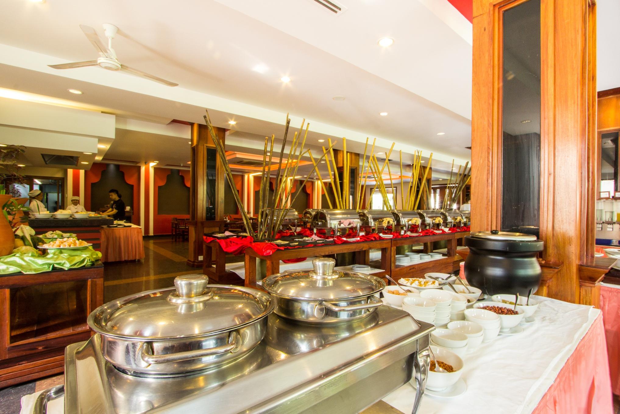 Royal Empire Premium Hotel Siem Reap Extérieur photo