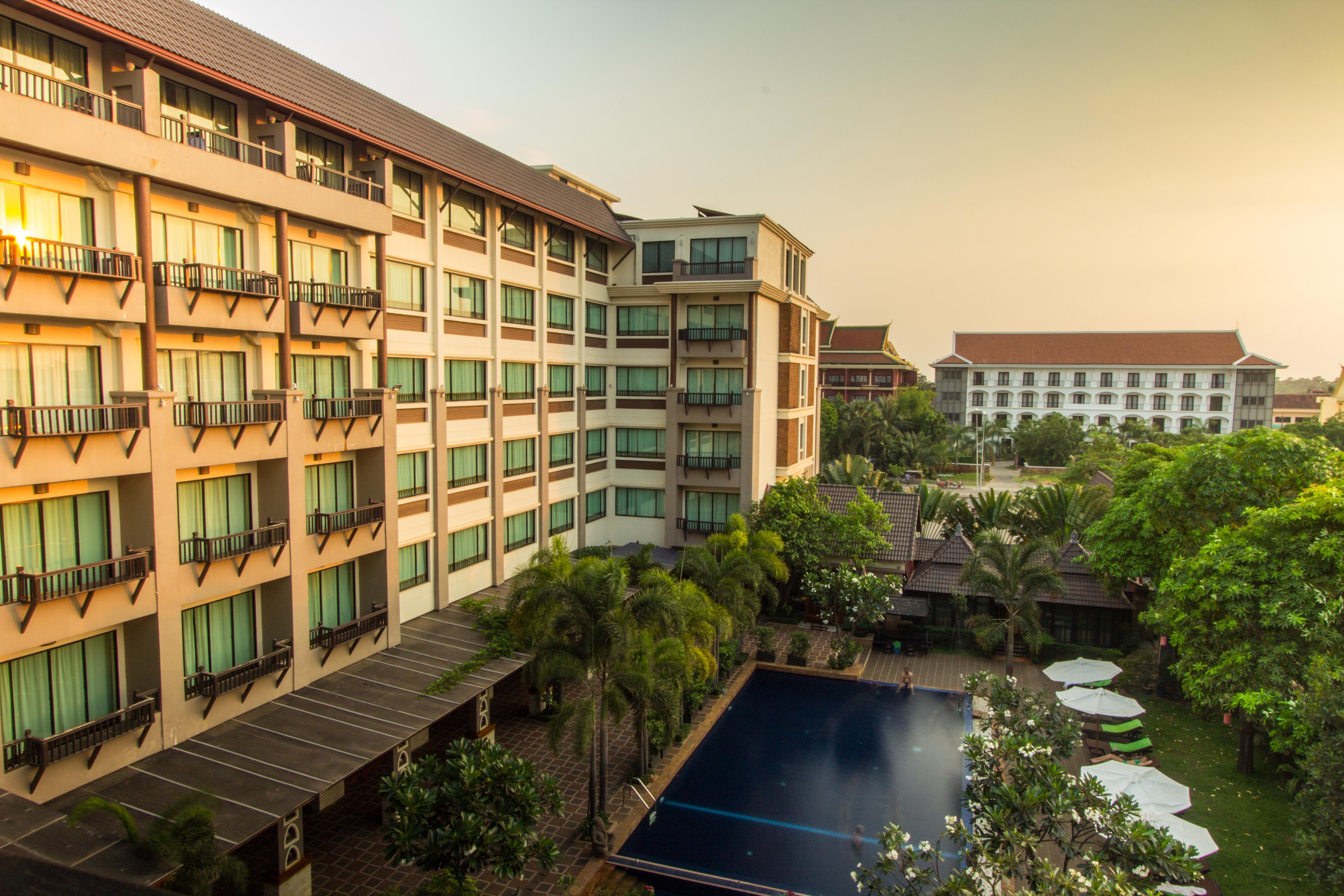 Royal Empire Premium Hotel Siem Reap Extérieur photo