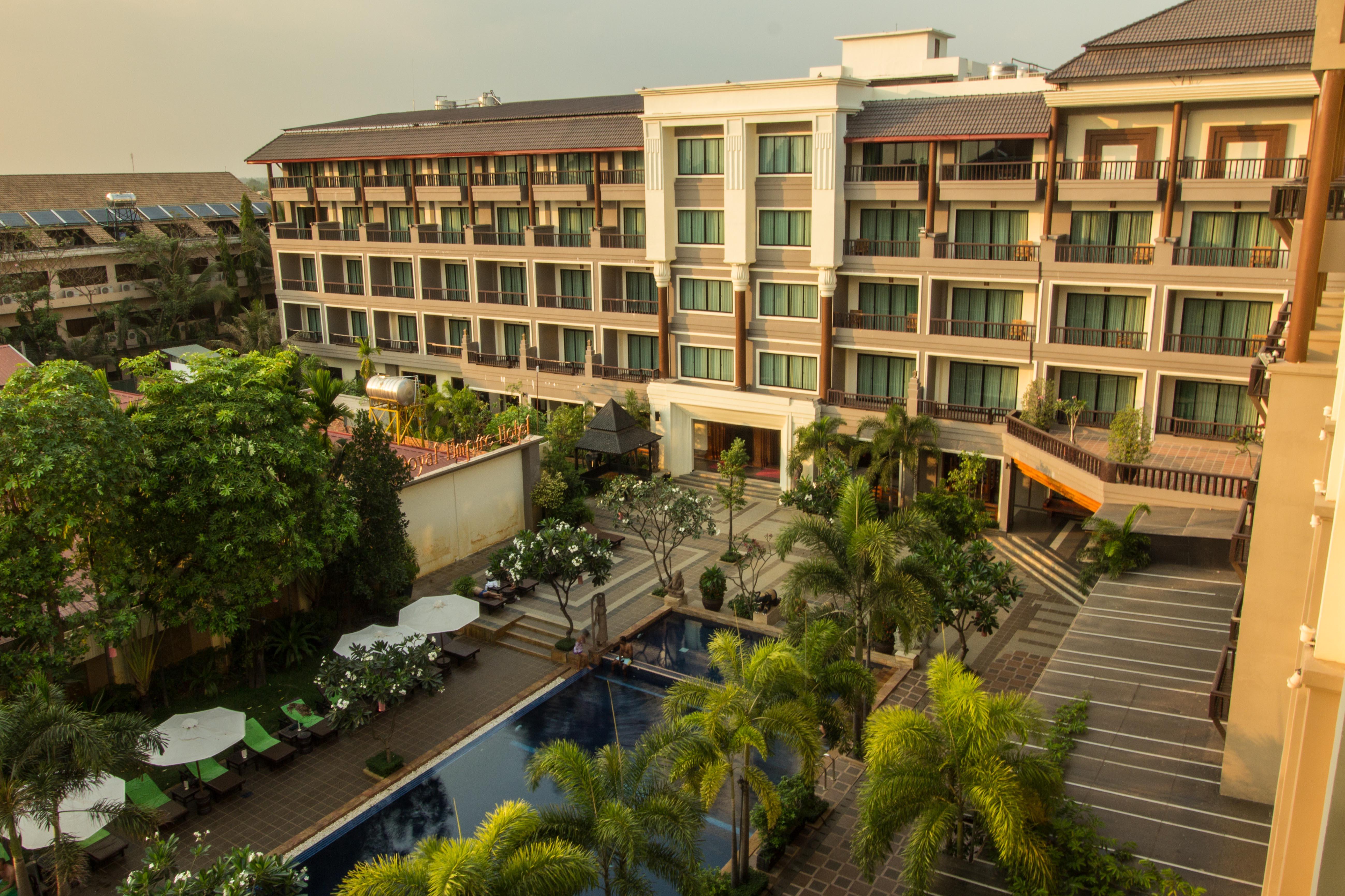 Royal Empire Premium Hotel Siem Reap Extérieur photo