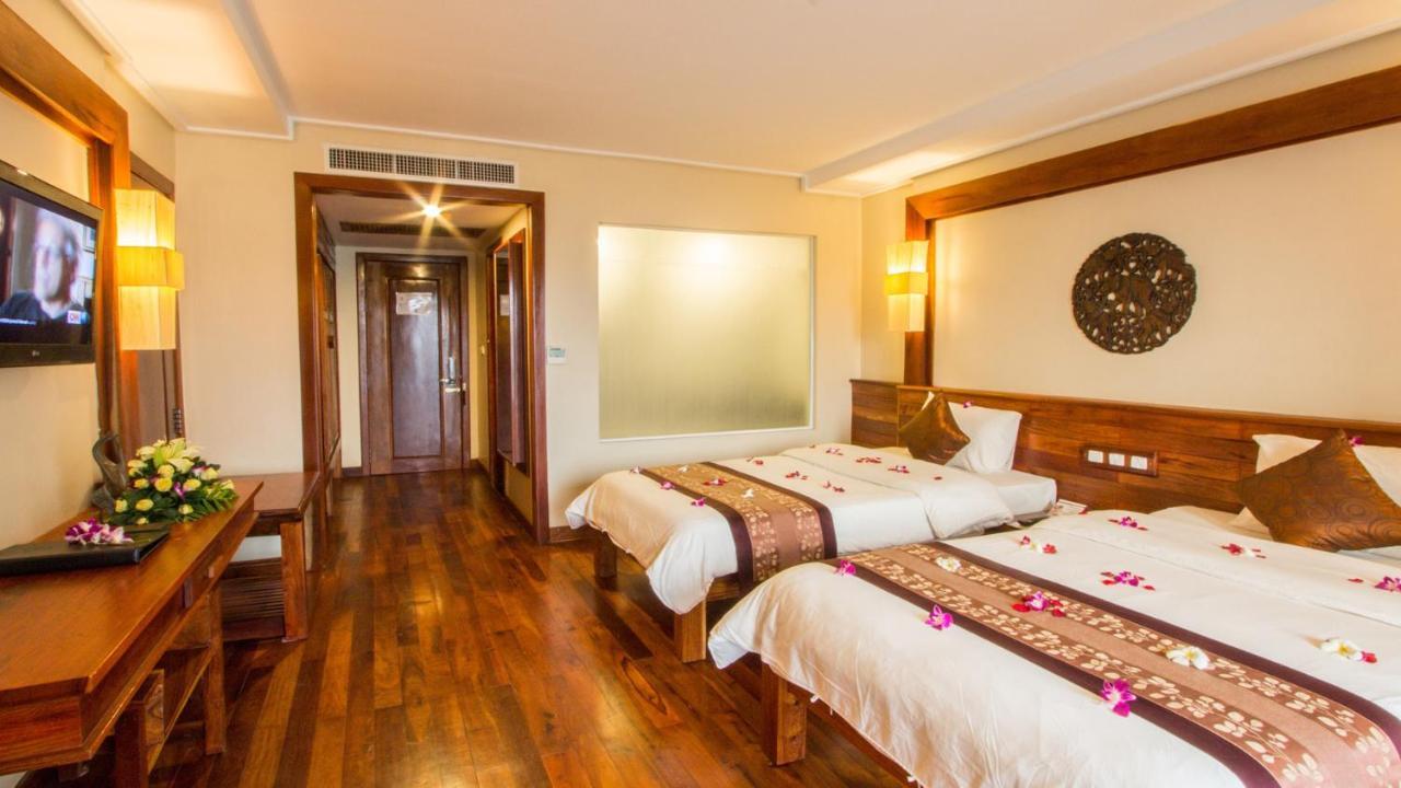 Royal Empire Premium Hotel Siem Reap Extérieur photo