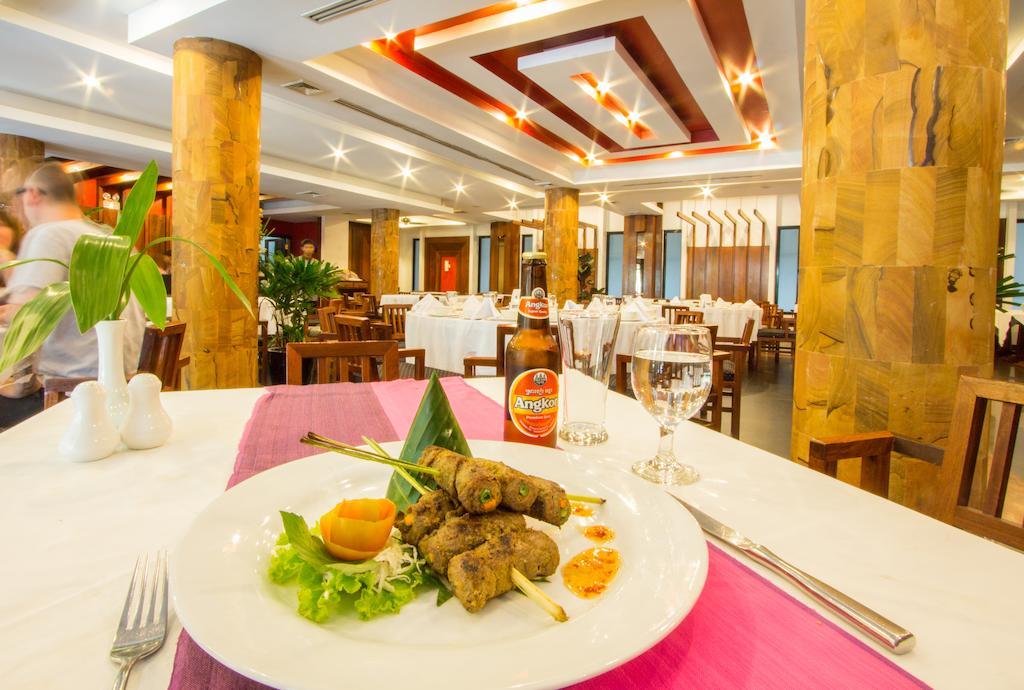 Royal Empire Premium Hotel Siem Reap Extérieur photo