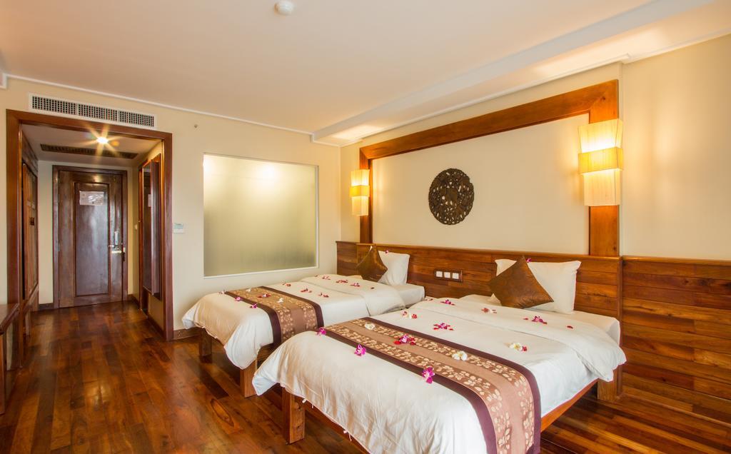 Royal Empire Premium Hotel Siem Reap Chambre photo