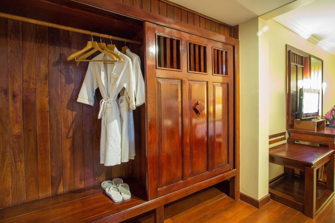 Royal Empire Premium Hotel Siem Reap Extérieur photo