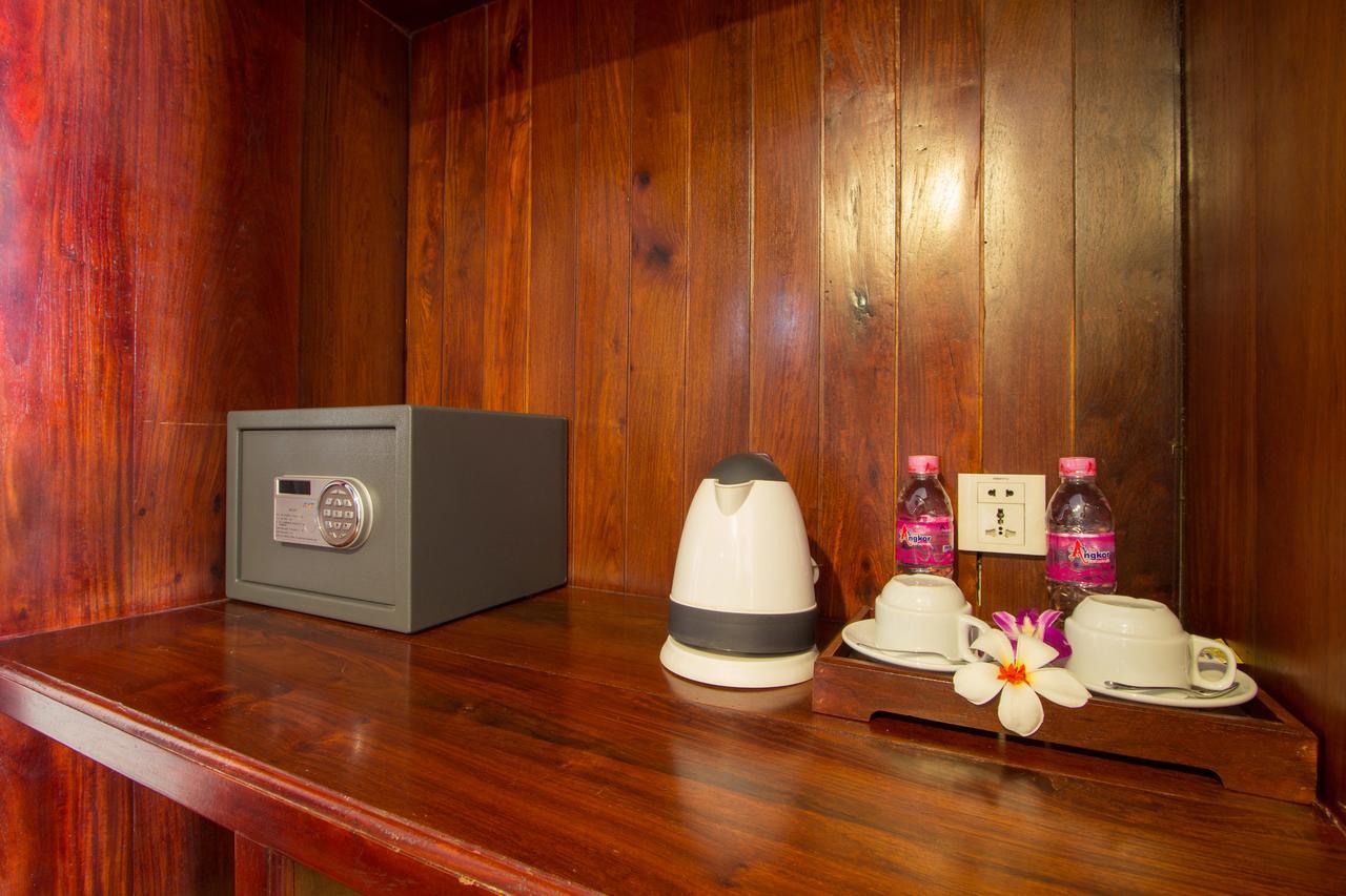 Royal Empire Premium Hotel Siem Reap Extérieur photo