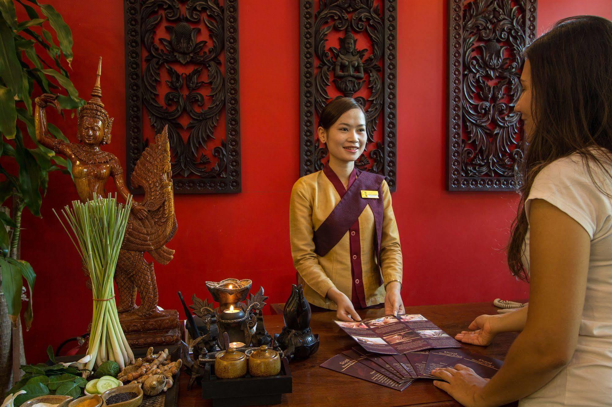 Royal Empire Premium Hotel Siem Reap Extérieur photo